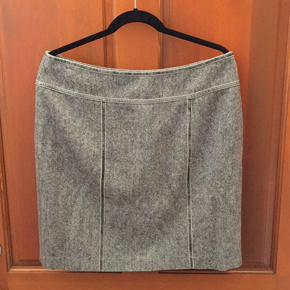 Michael Kors Gray skirt, distressed leather piping